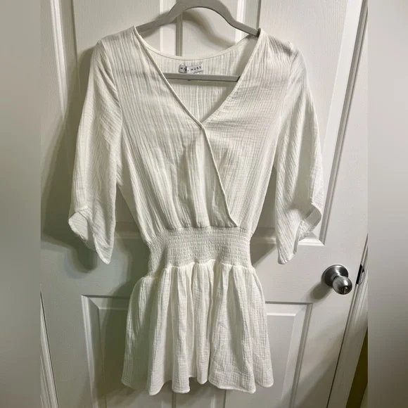 MIOU MUSE Women Casual White Dress- Size Small - Picture 1 of 4